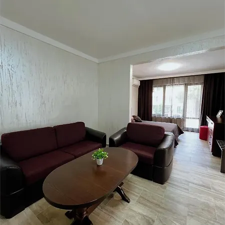 Family Paradise * Sf. Constantin și Elena