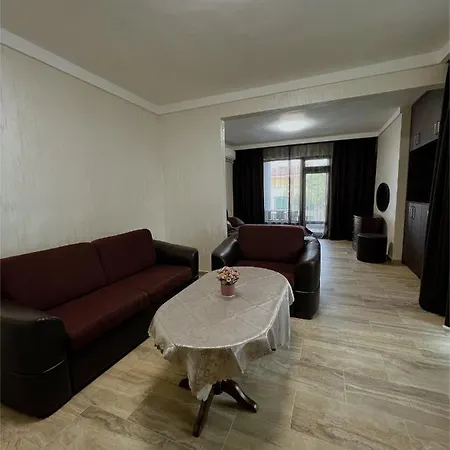 Family Paradise * Sf. Constantin și Elena