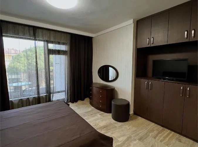 Hotel Family Paradise Saints Constantine and Helena