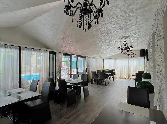 Family Paradise * St Constantin et Helena