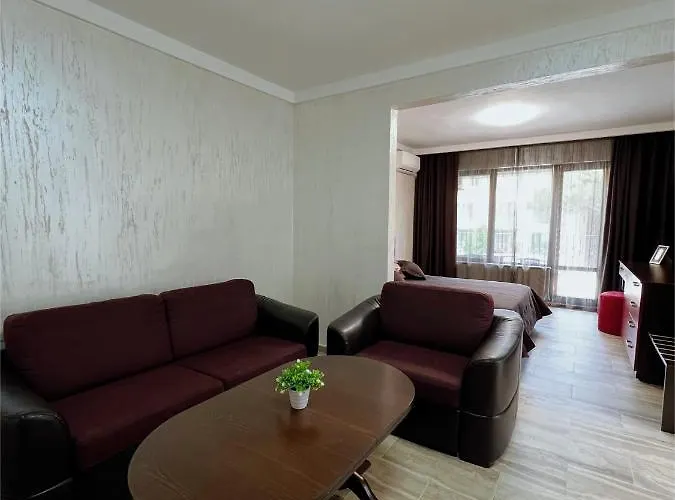 Family Paradise * セインツ・コンスタンティン＆ヘレナ